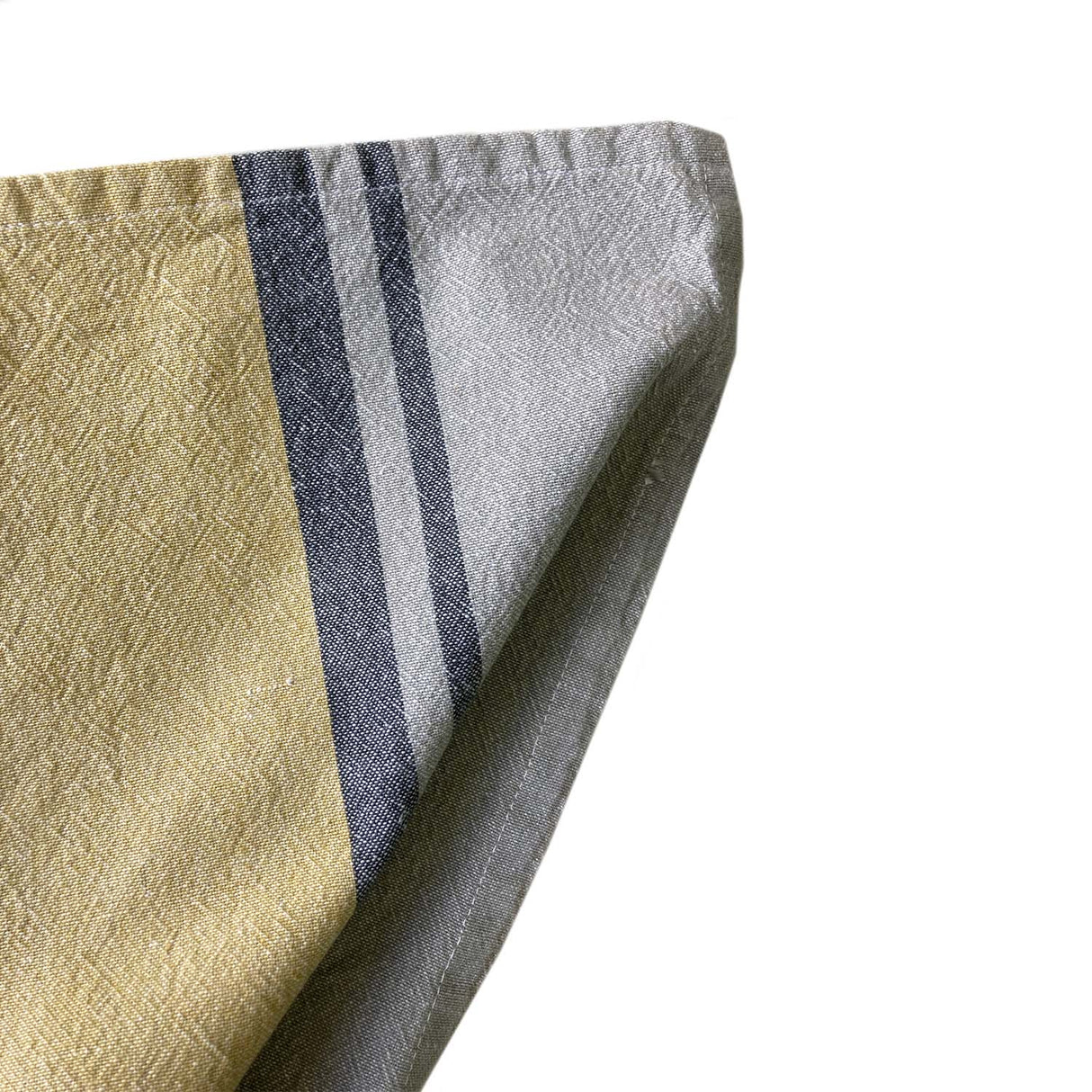 Stonewash antique gold striped tea towel: 50x70cm, 100% cotton, highly absorbent, with hanging loop for convenience.