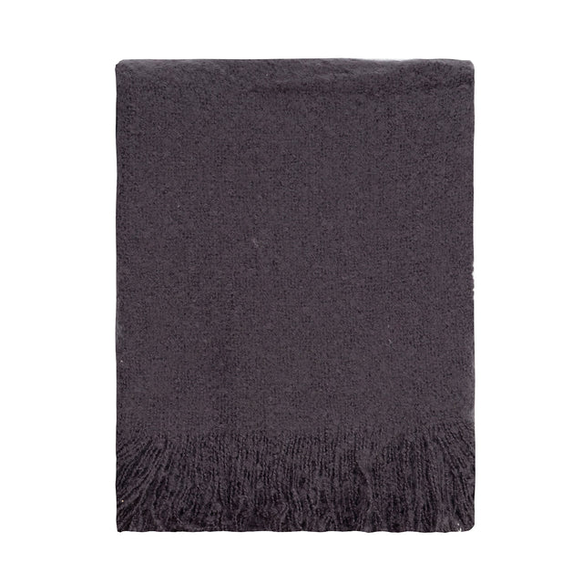 Luxuriously soft black onyx throw, perfect for cozy styling in any living space, measuring 130 x 170 cm.