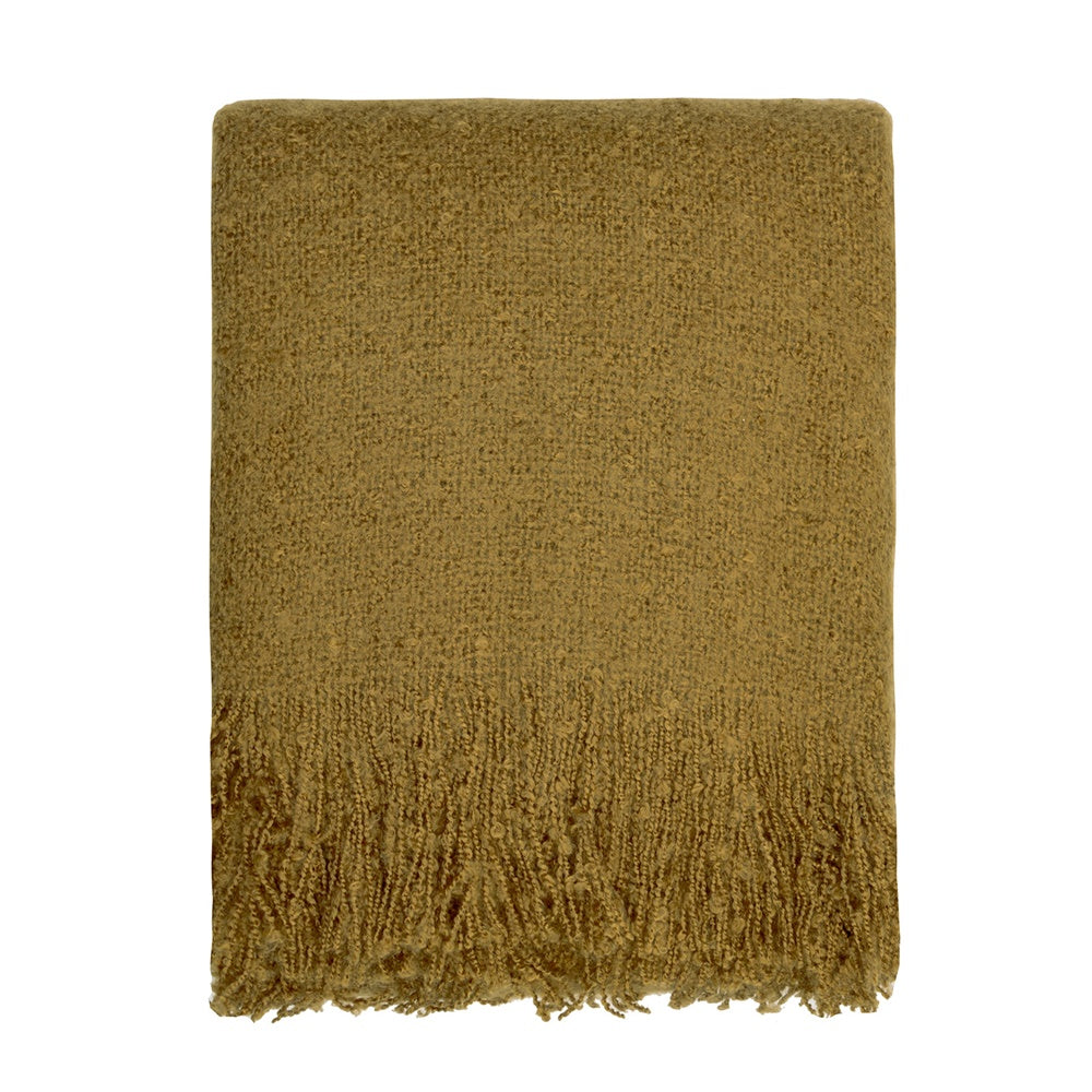 Cosy throw blanket in elegant Ermine shade, 100% acrylic, 130x170 cm, perfect for warmth and stylish home decor.