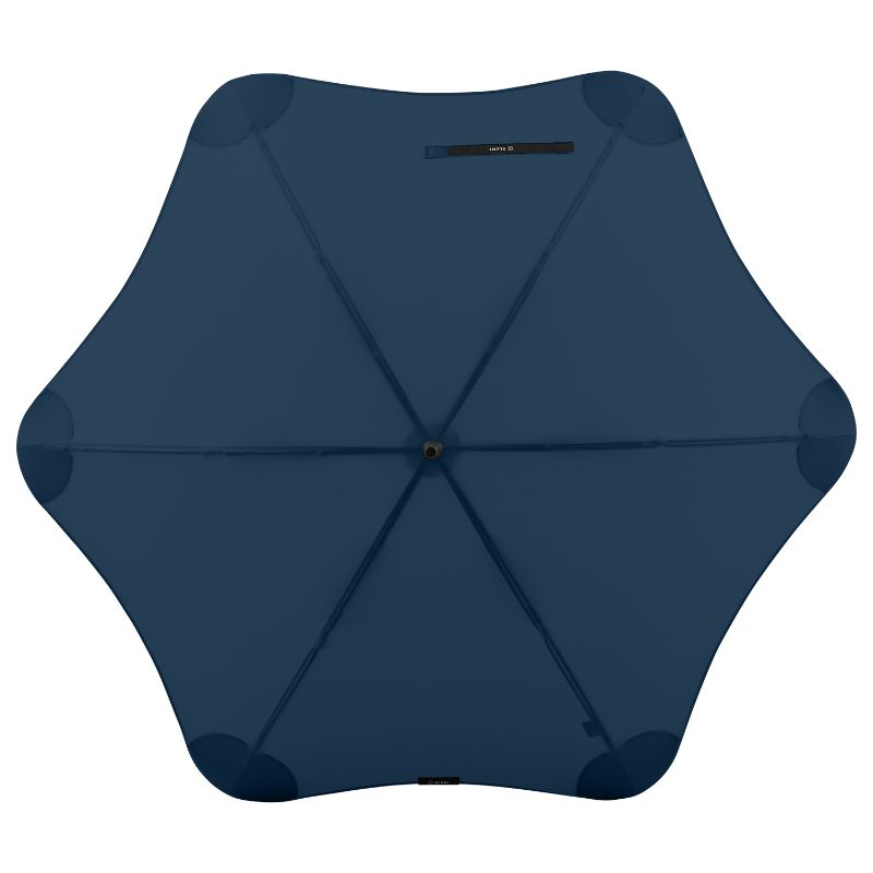 Navy BLUNT Classic Umbrella with robust six-rib structure, 1200mm canopy, and easy-grip handle for all-weather protection.