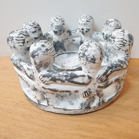 Elegant white wash decorative piece, 23x23x14cm, perfect for showcasing plants or keepsakes while enhancing home decor.