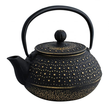 Elegant black and gold cast iron teapot, 800ml capacity, designed for heat retention and easy serving. Ideal for tea lovers.