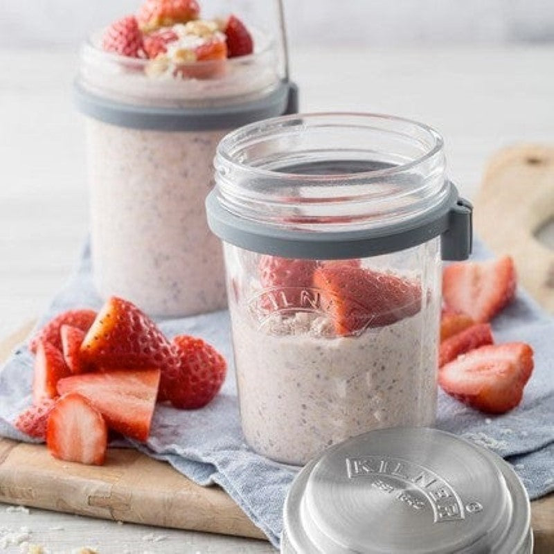 Kilner Breakfast Jar Set (350ml) featuring a glass jar, measuring lid, and stainless steel spoon for nutritious on-the-go meals.