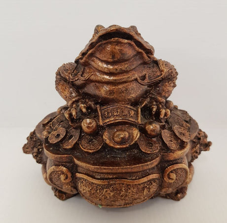 Antique gold resin money frog ornament, 12x16x13 cm, symbolizing prosperity and good fortune for home decor.