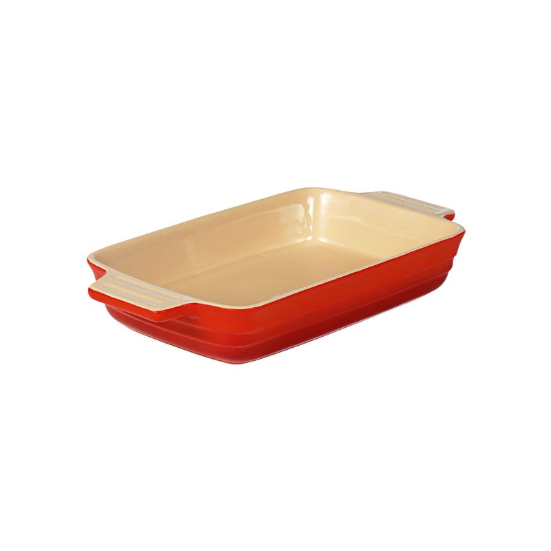 Red CHASSEUR Medium Rectangular Baker, 26x17x5cm, ideal for versatile baking, roasting, and stylish serving.