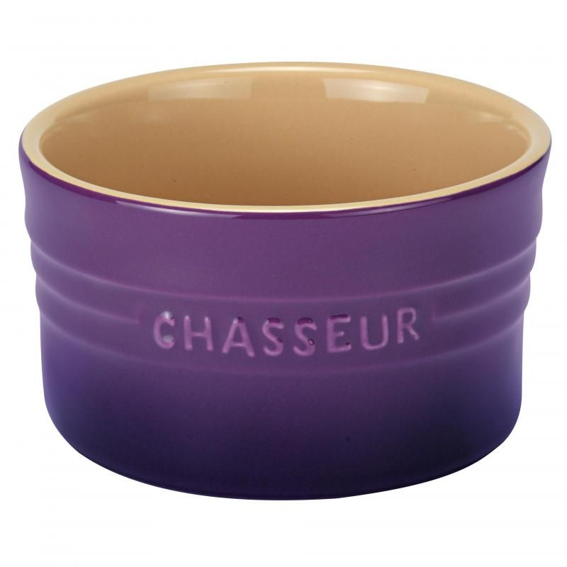 Chasseur La Cuisson Ramekin Set in plum, 10cm x 6cm, ideal for soufflés and baked dishes, oven and dishwasher safe.