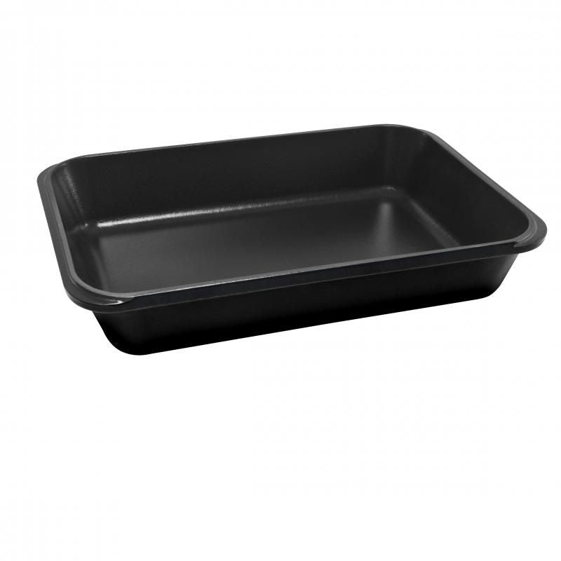 Matte black rectangular roasting pan (40 x 26cm) made from durable cast iron, ideal for cooking and serving a variety of dishes.