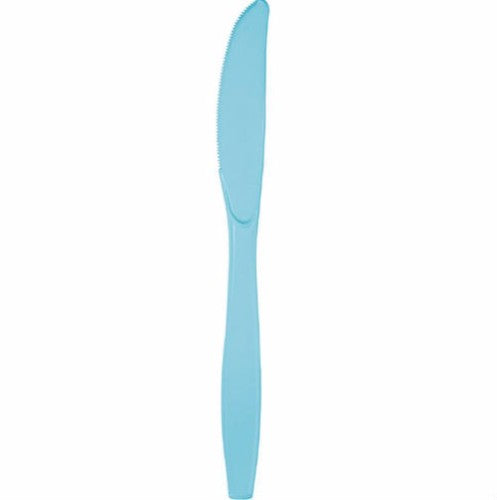 Stylish pastel blue disposable plastic knives, ideal for parties and picnics, pack of 12, lightweight and durable.