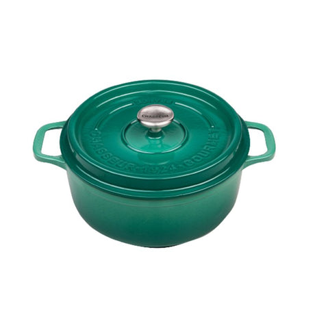 CHASSEUR Gourmet Round French Oven in jade, 24cm cast iron, perfect for soups and stews with elegant design and durable finish.