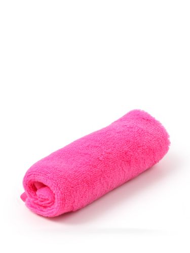 Pink Manicare Make-up Remover Towel for gentle, effective cleansing of all makeup using only water, perfect for sensitive skin.