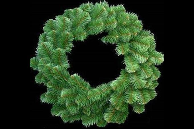 Elegant 60cm artificial wreath, perfect for customizing with colors and decorations for any occasion.