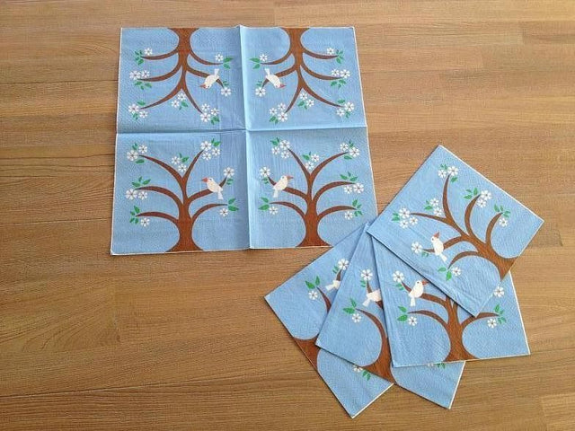 Elegant Bird In Tree serviettes, 33cm x 33cm, 2-ply, perfect for weddings, picnics, and everyday dining, 120 units total.
