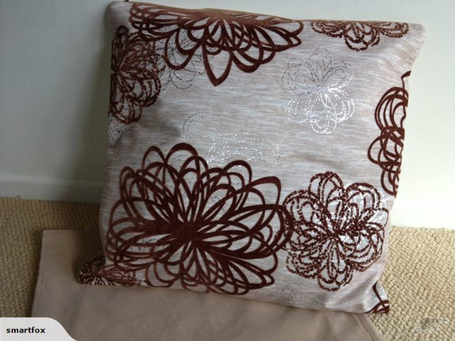 Retro Flower Brown cushion covers set of 2, featuring vintage pattern, zip closure, and premium thick fabric for versatile decor.