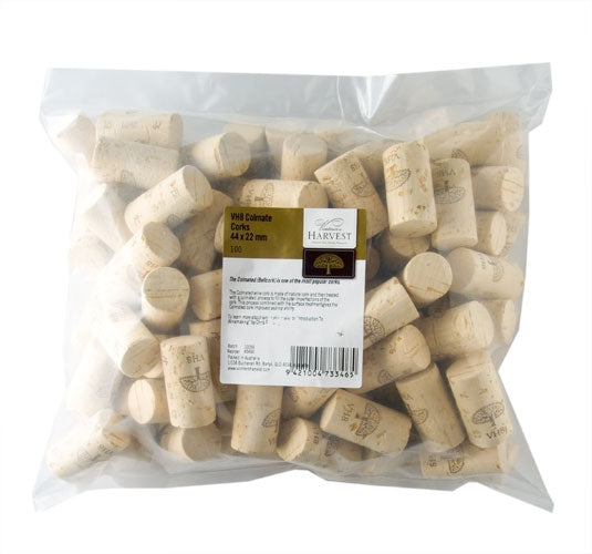 Vintner's Harvest VH8 Colmate Corks in a bag of 100, 44x22mm, providing optimal sealing for homemade wines.