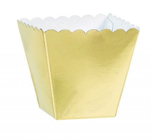 Elegant gold scalloped favor boxes, 100 pack, perfect for weddings and parties, measuring 2 1/4" x 1 1/2" x 1 1/2".