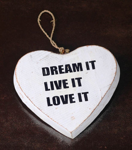 Hanging heart decor with "Dream It" inscription, 15cm, perfect for inspiring hope in any living space.