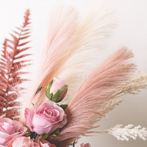Elegant 70cm Dusty Pink Pampas Spray, perfect for modern decor and floral arrangements, low-maintenance faux foliage.
