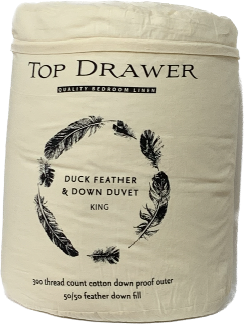Luxurious King duvet inner made of 50% duck down, 50% feather; breathable, lightweight, ideal for year-round comfort.