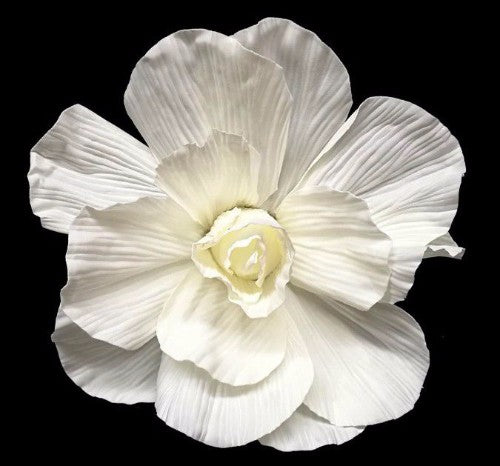 40cm white silk rose head, perfect for elegant floral arrangements and event decor, adding sophistication without maintenance.