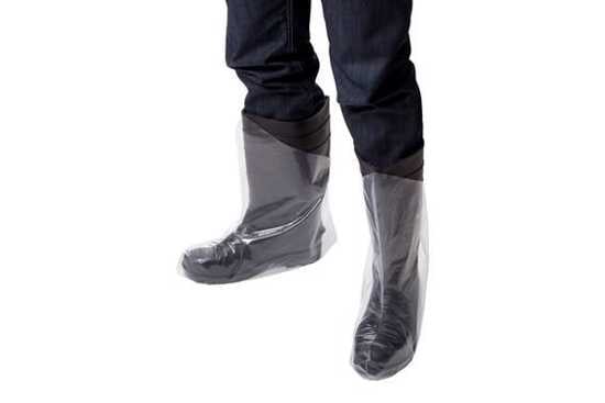 Durable MED-X polyethylene overboots for waterproof protection, featuring a non-slip sole for healthcare and industrial use.