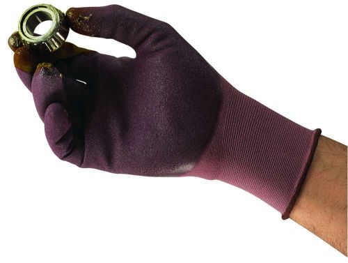 Lightweight and breathable Size 7 HYFLEX gloves offer comfort, grip, and protection for construction and assembly tasks.