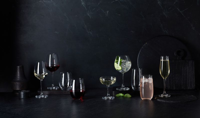 Elegant set of 6 Stanley Rogers Tamar Wine glasses, crafted from lead-free crystal with fine rims, perfect for any occasion.