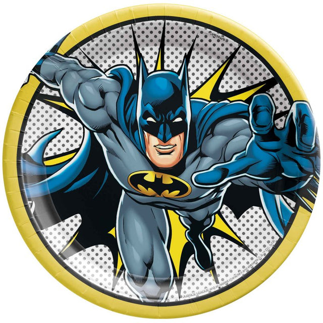 Round paper plates featuring Batman and allies, ideal for snacks at superhero-themed parties, pack of 8, 23cm size.