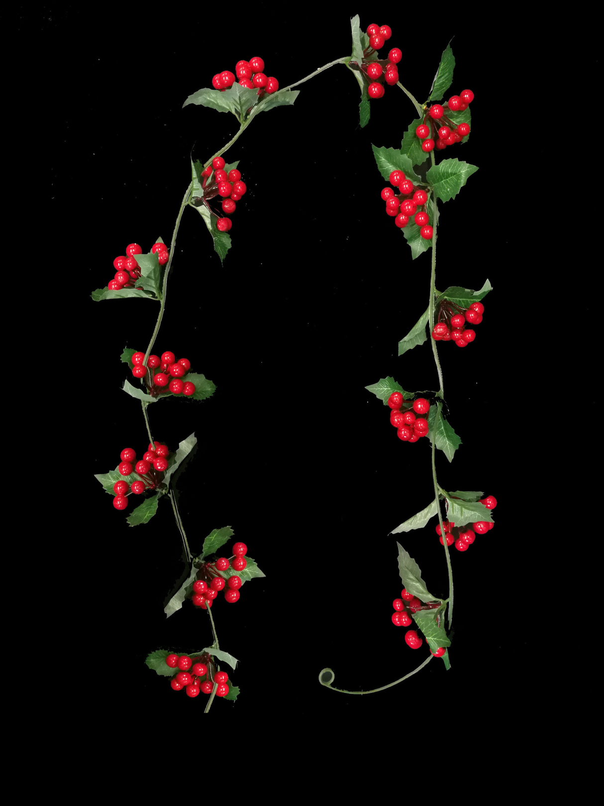 Holly garland with large red berries, 180cm long, perfect for festive home decor and versatile for indoor or outdoor use.