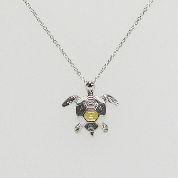 Golden, white, and silver sea turtle necklace on a 45 cm chain, symbolizing ocean beauty and nature's elegance.