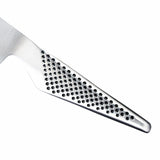 Global Classic Spear GS-7 paring knife (10cm) with CROMOVA 18 stainless steel, designed for precision cutting and comfort.