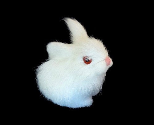 White Rabbit ornament, 7cm x 6cm, intricately detailed, whimsical home decor for classic literature fans.