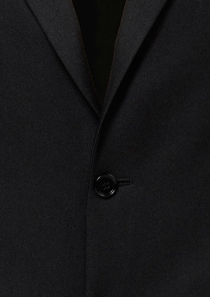 Men's black 2 button jacket, featuring comfort pads, silver trim, internal pockets, and double vent for versatile style.