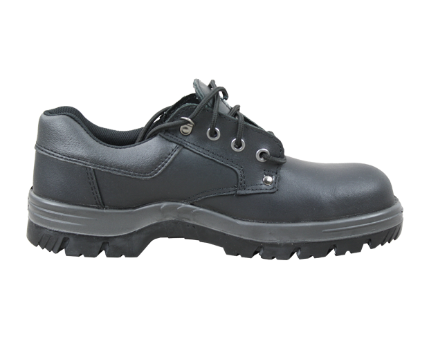 Bata Neptune Industrial Shoe, Size 13, black safety shoe with steel toe, heat-resistant, slip-resistant, and breathable design.