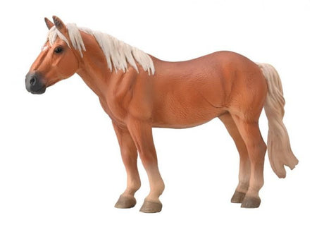 CollectA Noriker Mare Flaxen Chestnut figurine, hand-painted with detail, showcasing its beautiful flaxen chestnut coat.