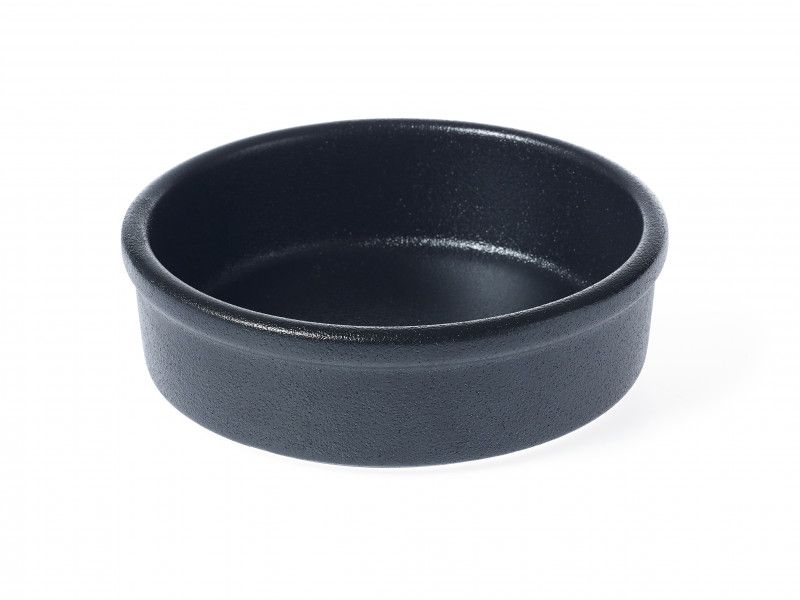 Set of 6 sleek black porcelain tapas dishes, 140x45mm, perfect for serving appetizers and enhancing food presentation.