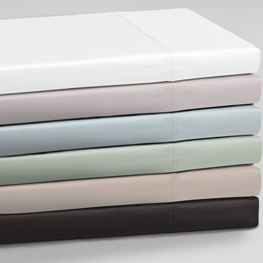 Super King sheet set in Asphalt color, made from 250TC poly/cotton percale for ultimate comfort and durability.