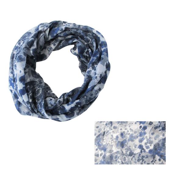 Blue floral snood, made of soft polyester, 48 x 86 cm, stylish accessory for layering and warmth in any season.