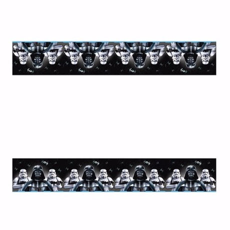 Vibrant Star Wars tablecover featuring iconic characters, perfect for themed parties and gatherings.
