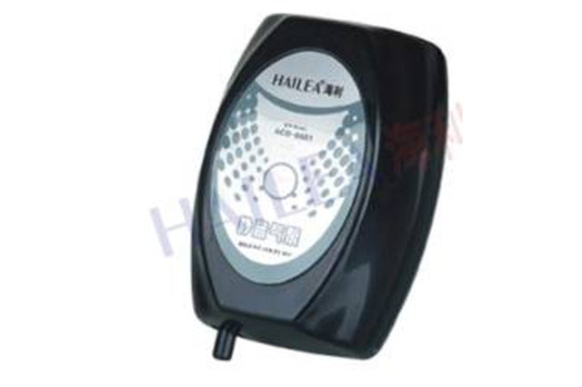 Hailea Airpump 4.0l/min - ACO-6602, compact and efficient air pump delivering 4.0 liters of oxygen per minute for healthy aquatic life.