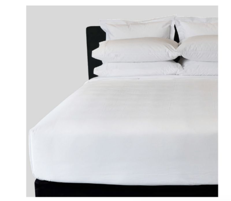 Premium white queen flat sheet, 50% cotton and 50% polyester, 220 thread count, durable, wrinkle-resistant, and easy to care for.