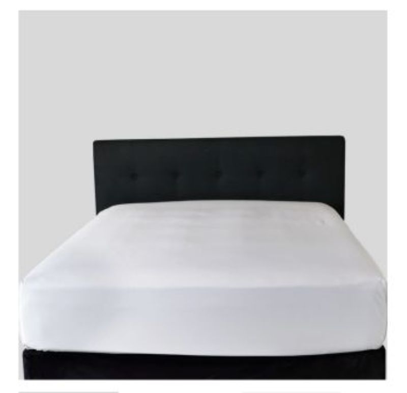 Weavers Premium Queen Fitted Sheet in crisp white, made from 50% cotton and 50% polyester, wrinkle-resistant and durable.