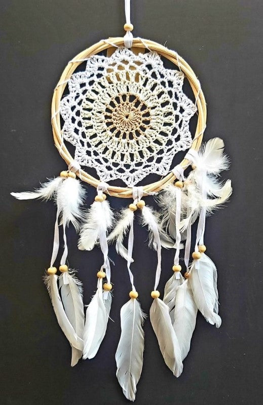 Handcrafted white crochet dreamcatchers, 16cm, in a set of 2, bringing elegance and positive energy to any space.