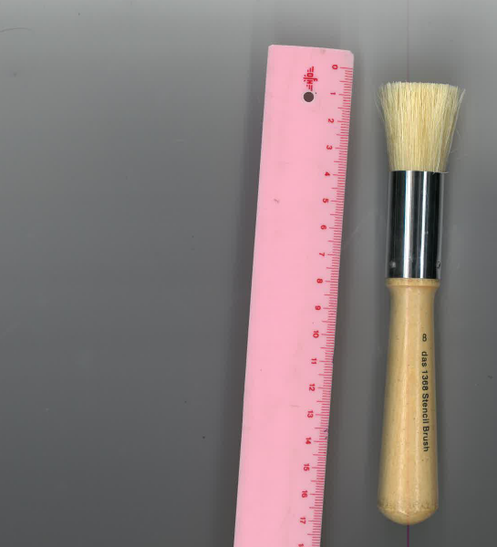 Artist Brush - Das Stencil Brush S1368 No.8, a versatile bristle brush for precise stencil application and creative projects.