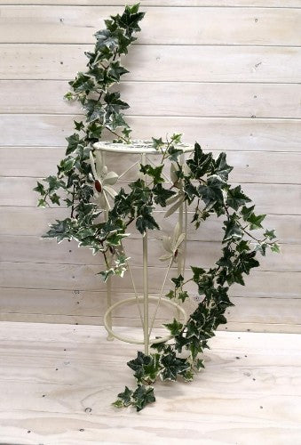Lifelike 1.8m green Jamaica Ivy garland, perfect for home decor, events, and floral arrangements.