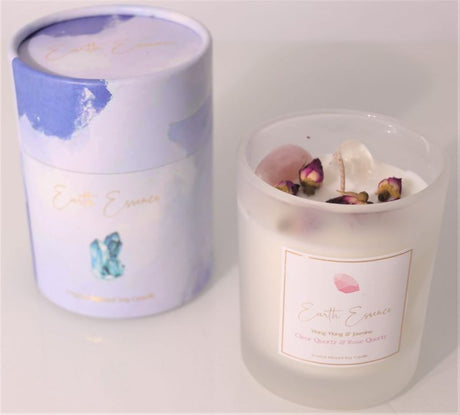 Hand-poured crystal soy wax candle with Ylang Ylang and Jasmine, featuring Rose and Clear Quartz for tranquility and positive energy.