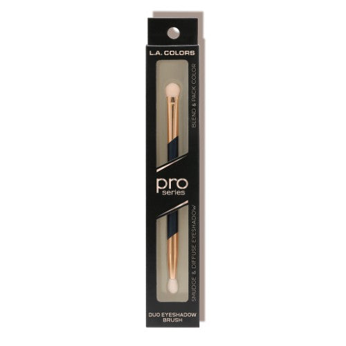 Duo Eyeshadow Brush featuring a flat shader for blending and a smudger for detailed eye looks, with soft synthetic bristles.