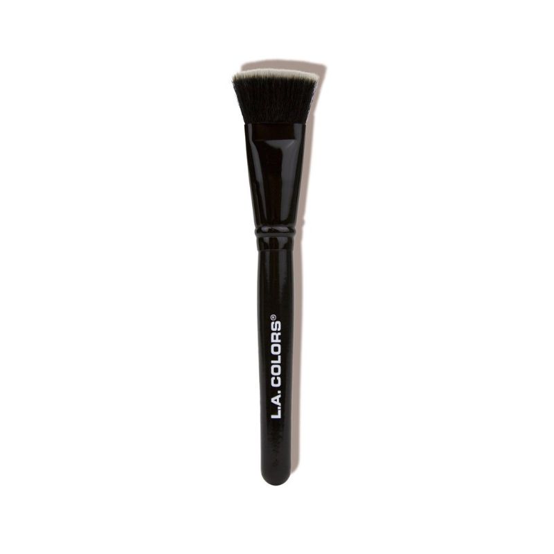 LA Colors Contour/Sculpting Brush designed for precise sculpting with a dense, flat shape for effortless contouring and blending.