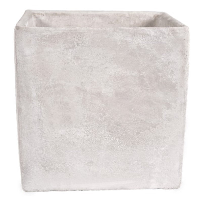 Cement square pot 16.5cm, ideal for indoor/outdoor use, sleek gray finish, modern minimalist design for plants or flowers.