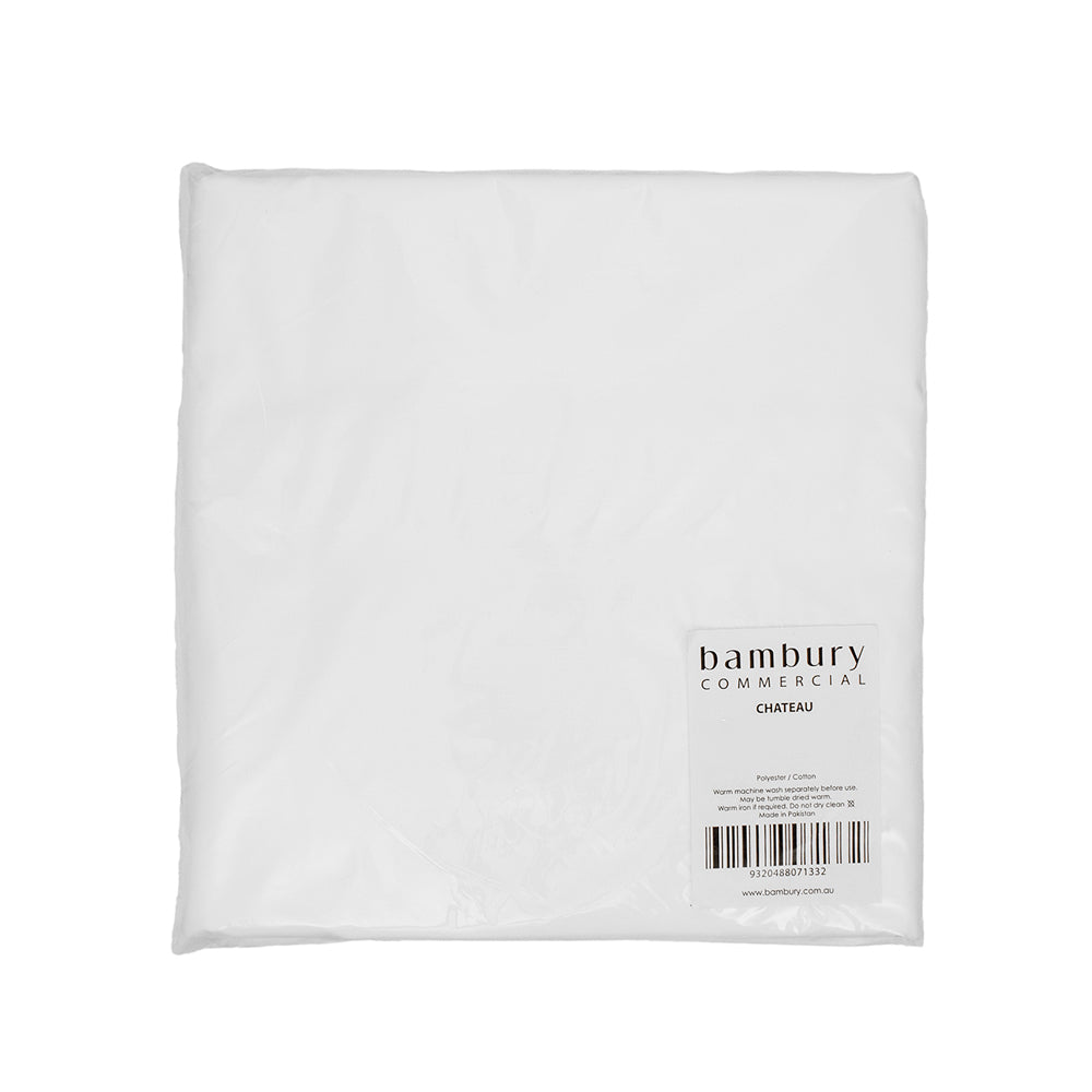 Elegant white flat sheet for single beds, crafted from a soft cotton-polyester blend for comfort and durability.