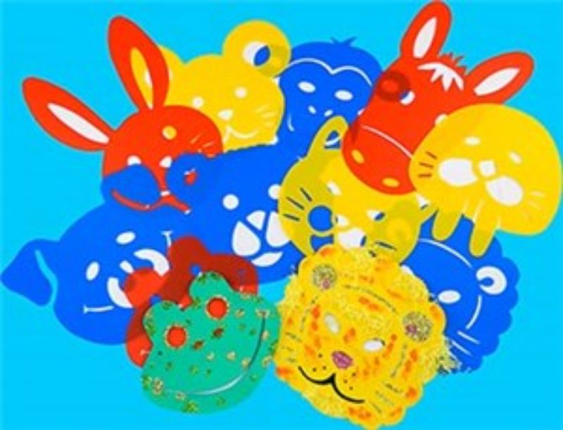 Set of 8 reusable plastic stencils for creating vibrant animal-themed half-face masks, including designs for various animals.